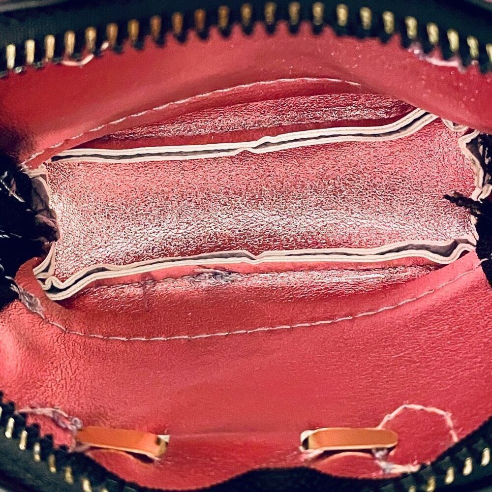 NWT Gorgeous Purple Pu Leather Purse Bag Charm Lobster Keyring Keyring Keyholder - Picture 4 of 16